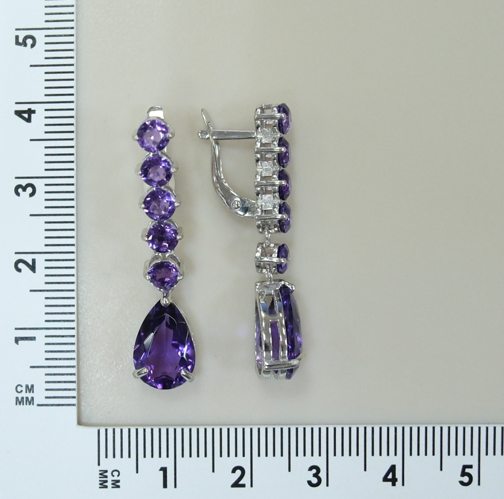 Серебряные серьги с аметистами